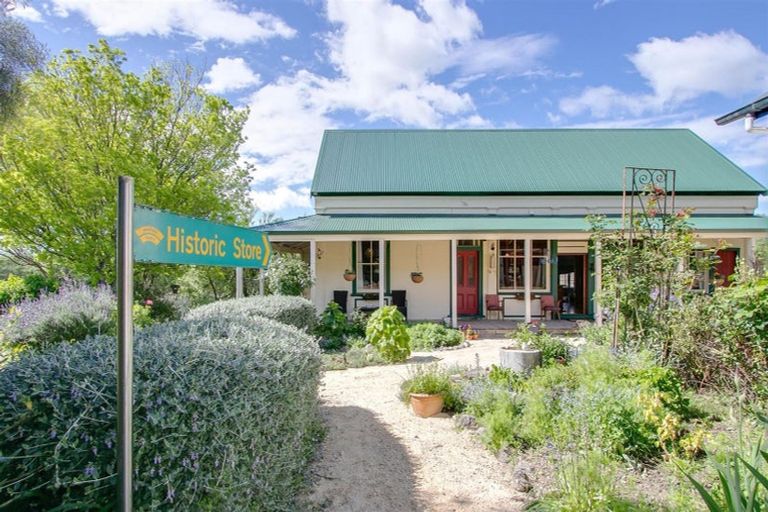 Photo of property in 2269 State Highway 2, Te Hauke, Hastings, 4178