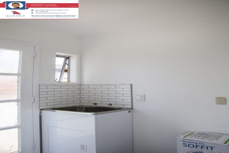 Photo of property in 1/9 Miraka Place, Birkenhead, Auckland, 0626