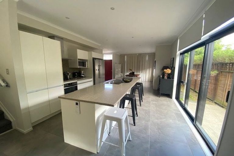 Photo of property in 2 Rarahu Road, Hobsonville, Auckland, 0616
