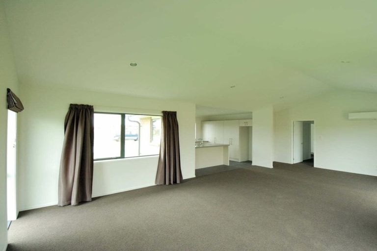 Photo of property in 95 Shillingford Boulevard, Rolleston, 7615