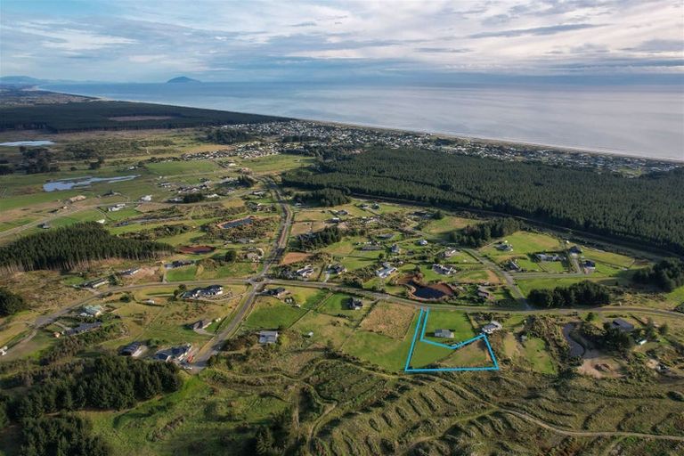 Photo of property in 14 Kanuka Drive, Waitarere, Levin, 5510