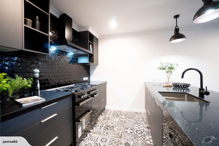 Photo of property in 26 Serenity Crescent, Kelvin Grove, Palmerston North, 4414