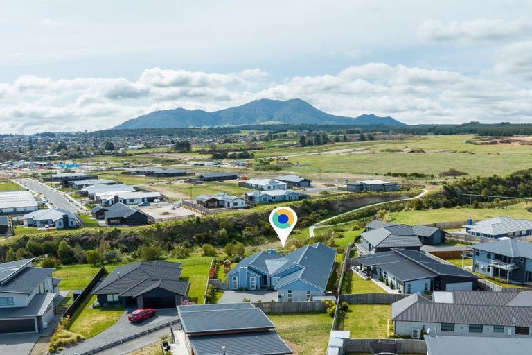 Photo of property in 13 Tuhua Close, Wharewaka, Taupo, 3330