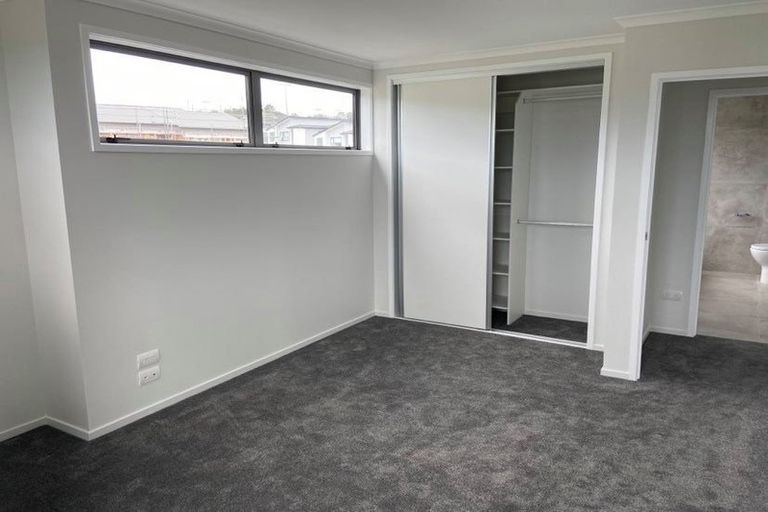 Photo of property in 131 Glenvar Ridge Road, Long Bay, Auckland, 0630