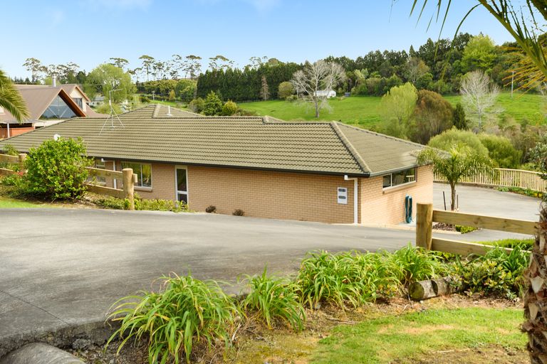 Photo of property in 19 Roger Guy Place, Welcome Bay, Tauranga, 3175