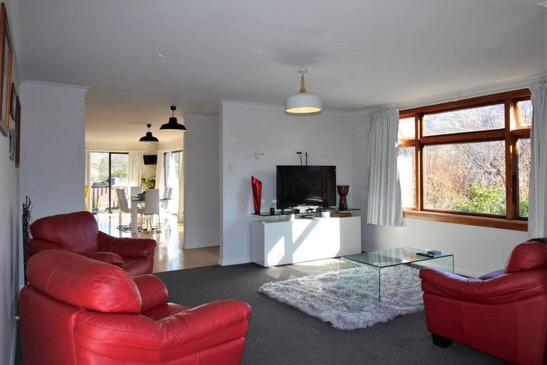 Photo of property in 37 Newcastle Street, Clyde, 9330