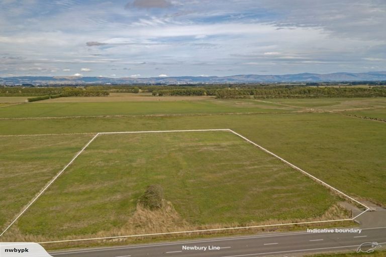 Photo of property in 98 Newbury Line, Newbury, Palmerston North, 4478