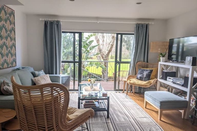 Photo of property in 73 Malaspina Place, Papatoetoe, Auckland, 2025