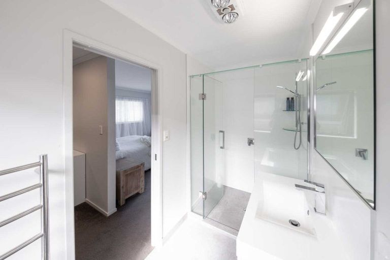 Photo of property in 14 Will Street, Huapai, Kumeu, 0810