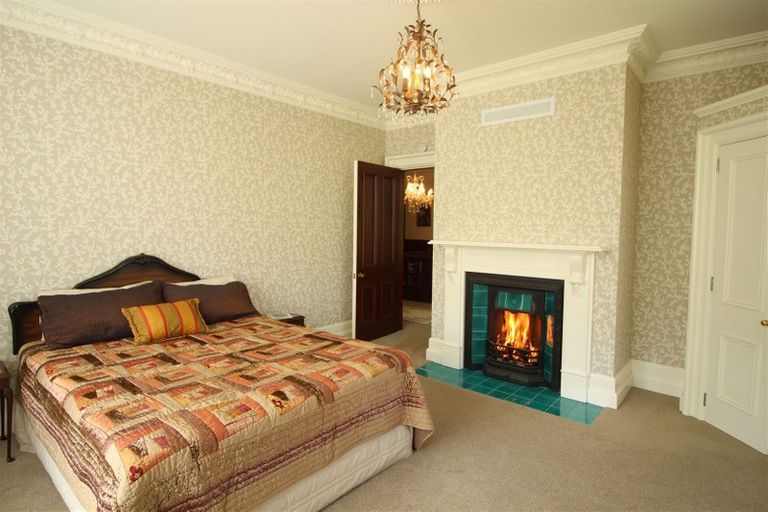 Photo of property in Chilcombe Homestead, 4 Medbury Terrace, Fendalton, Christchurch, 8041