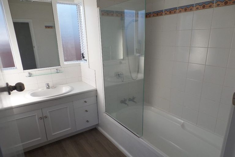 Photo of property in 8 Stretton Street, Bishopdale, Christchurch, 8053