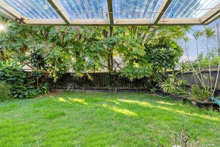 Photo of property in 27 The Track, Takanini, 2112