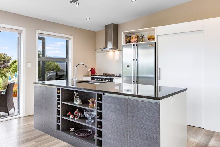 Photo of property in 50 Endeavour Drive, Whitby, Porirua, 5024