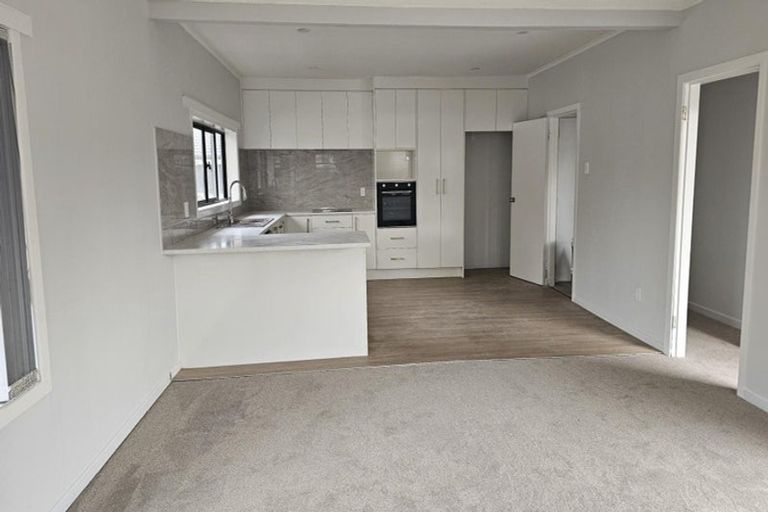 Photo of property in 4 Plunket Avenue, Papatoetoe, Auckland, 2104