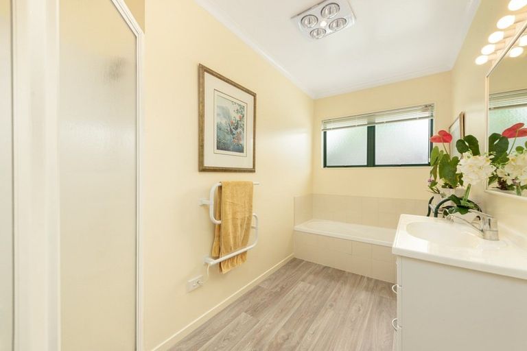 Photo of property in 9 Moffat Way, Bethlehem, Tauranga, 3110