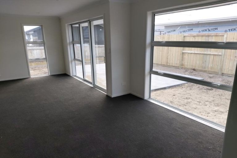 Photo of property in 22 Komata Crescent, Papamoa Beach, Papamoa, 3118