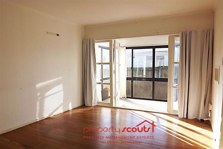 Photo of property in 2/105 Astley Avenue, New Lynn, Auckland, 0600