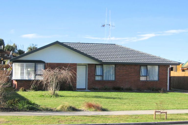 Photo of property in 5 Lloyd Drive, Nawton, Hamilton, 3200