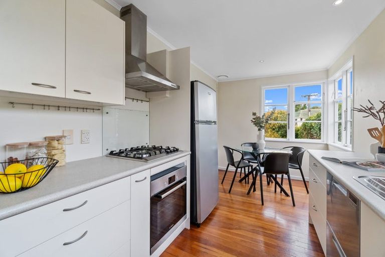 Photo of property in 47 Philomel Crescent, Bayswater, Auckland, 0622