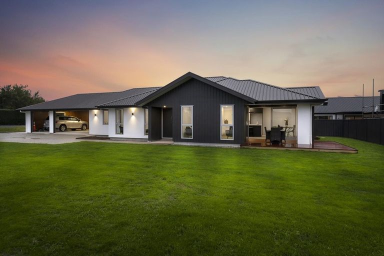 Photo of property in 213 Wingatui Road, Mosgiel, 9024