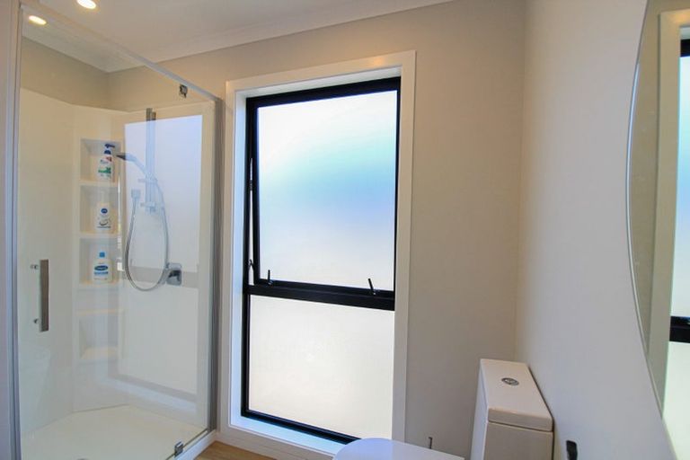 Photo of property in 8 Castletown Street, Wallaceville, Upper Hutt, 5018