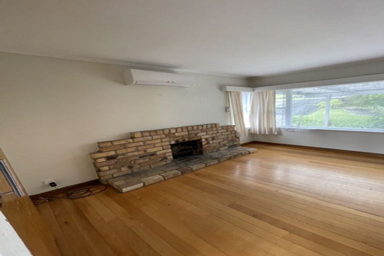 Photo of property in 7 Acacia Road, Torbay, Auckland, 0632