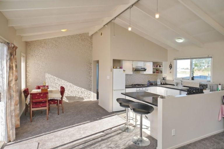 Photo of property in 292 Bower Avenue, North New Brighton, Christchurch, 8083