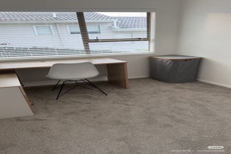 Photo of property in 39 Cockayne Crescent, Sunnynook, Auckland, 0620