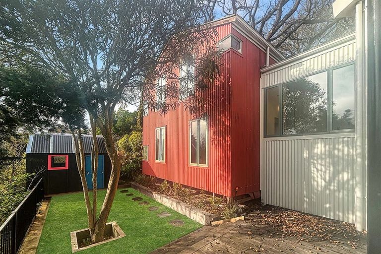 Photo of property in 288 Centaurus Road, Hillsborough, Christchurch, 8022