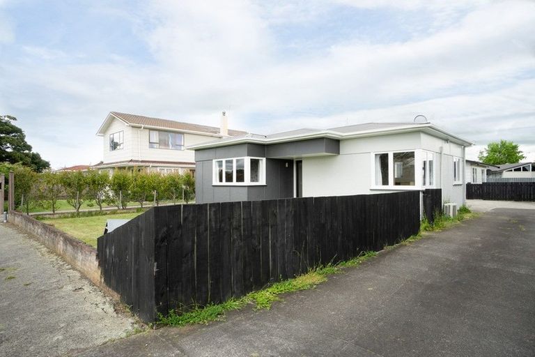 Photo of property in 23 Glasgow Street, Takaro, Palmerston North, 4412