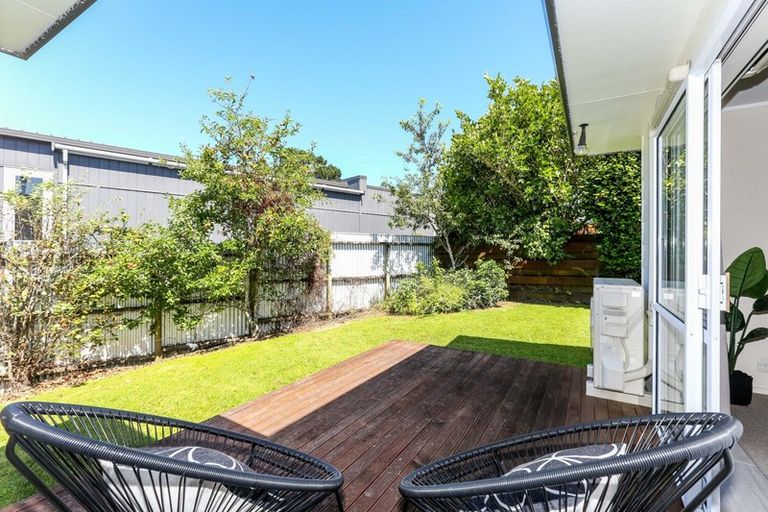 Photo of property in 96a Mangorei Road, Strandon, New Plymouth, 4312