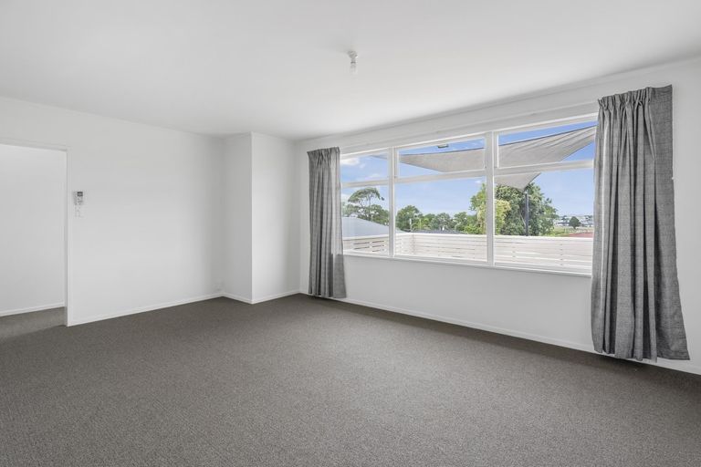 Photo of property in 14 Frangipani Avenue, Manurewa, Auckland, 2102