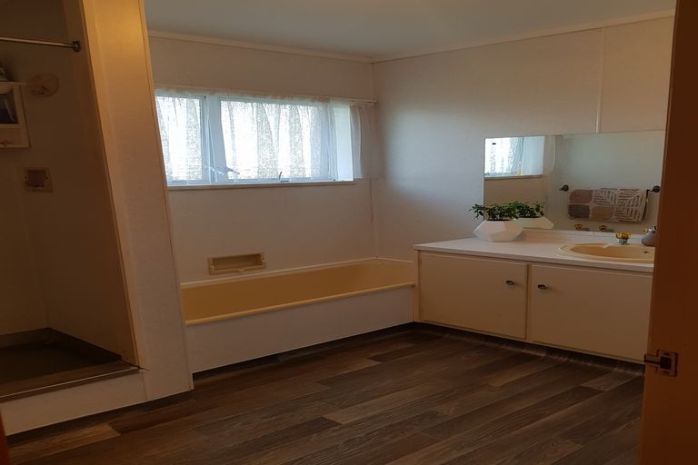 Photo of property in 6 Colquhoun Place, Dinsdale, Hamilton, 3204