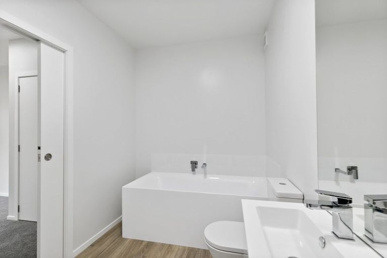 Photo of property in 10 Kohu Way, Whitby, Porirua, 5024