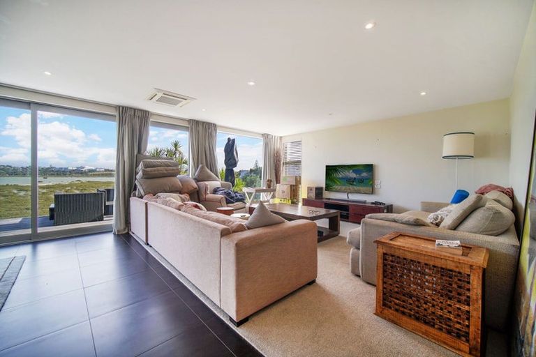 Photo of property in 1f Herbert Street, Hauraki, Auckland, 0622