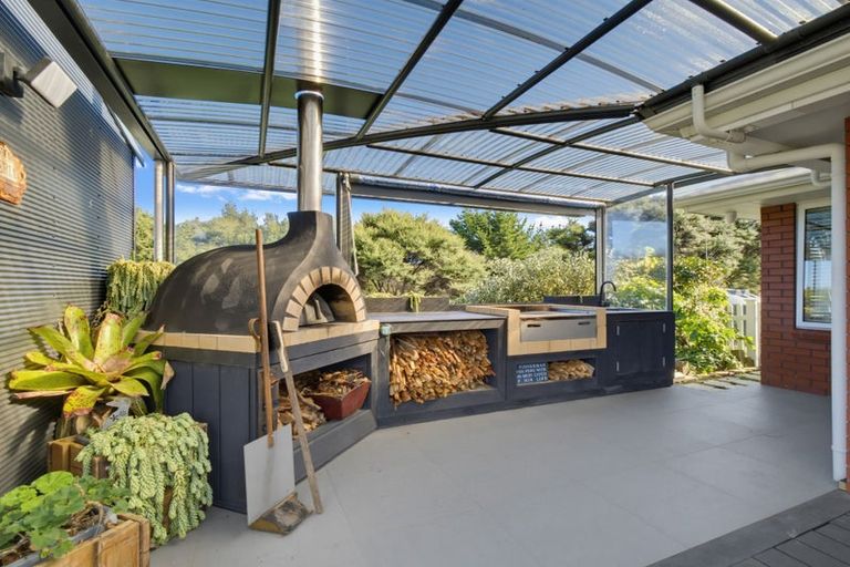 Photo of property in 96 Omana Avenue, Shelly Beach, South Head, 0874