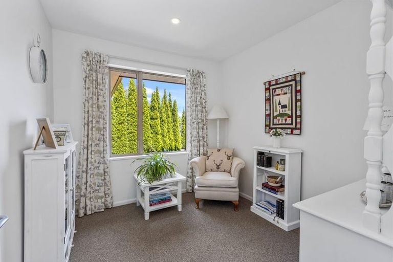 Photo of property in 5 Grace Close, Aidanfield, Christchurch, 8025