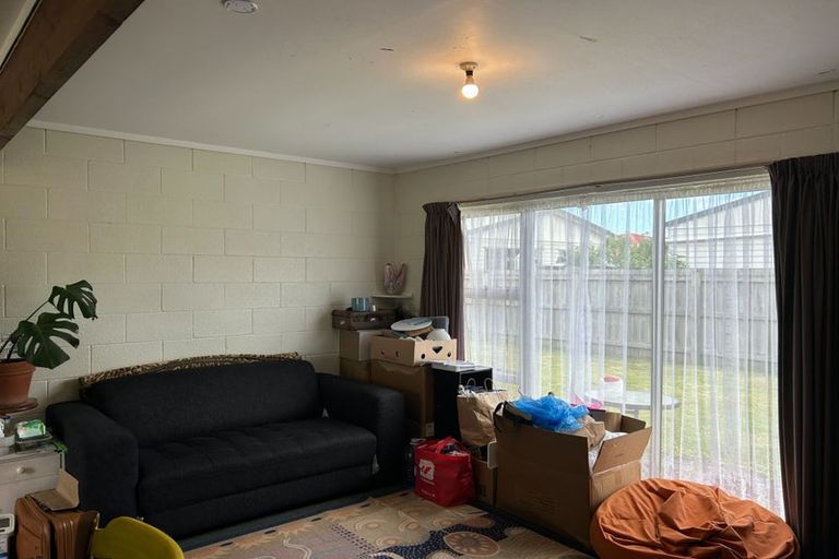 Photo of property in 15 Madill Street, Tuakau, 2121