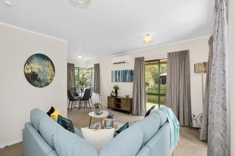 Photo of property in 9c John F Kennedy Place, Glen Eden, Auckland, 0602