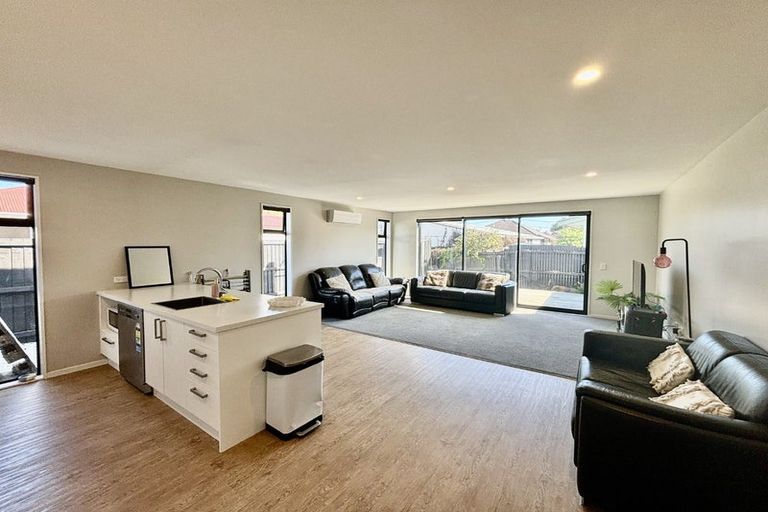 Photo of property in 1/61 Marshland Road, Shirley, Christchurch, 8061