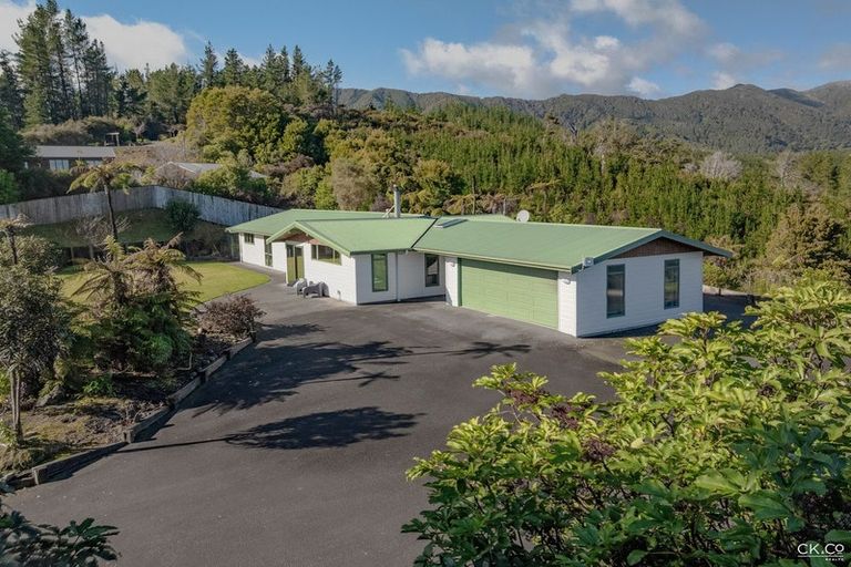 Photo of property in 172b Plateau Road, Te Marua, Upper Hutt, 5018