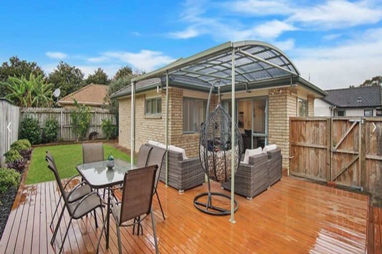 Photo of property in 1/28 Montilla Place, Manurewa, Auckland, 2102