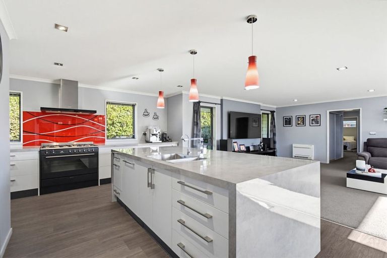 Photo of property in 13 Raymond Place, West Melton, 7618