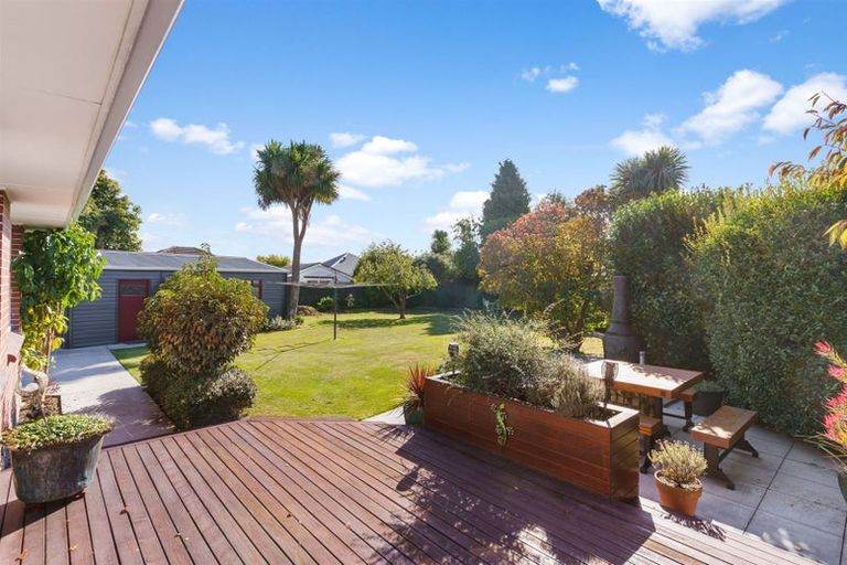 Photo of property in 16 Adams Place, Woolston, Christchurch, 8023
