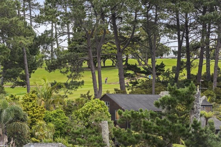 Photo of property in 1/79 Park Rise, Campbells Bay, Auckland, 0630