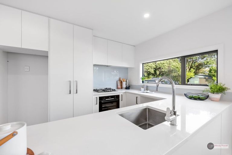 Photo of property in 2/51 Kings Crescent, Hutt Central, Lower Hutt, 5010