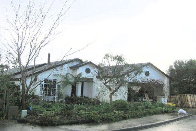 Photo of property in 14 Robina Court, Burswood, Auckland, 2013