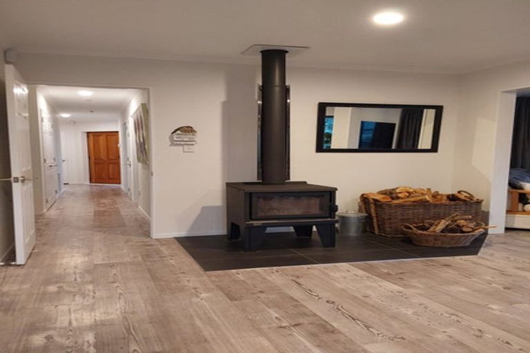 Photo of property in 4 Heaphy Place, Pukehangi, Rotorua, 3015