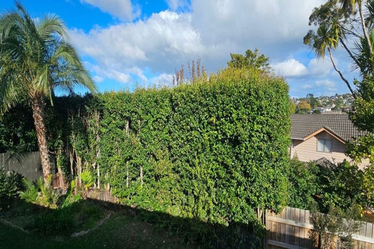 Photo of property in 1/13 Montclair Rise, Browns Bay, Auckland, 0630