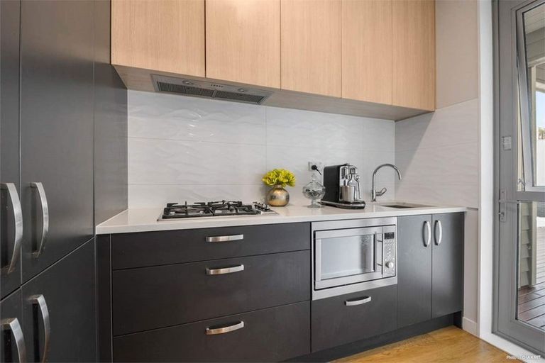 Photo of property in 51 Cilliers Drive, Silverdale, 0932